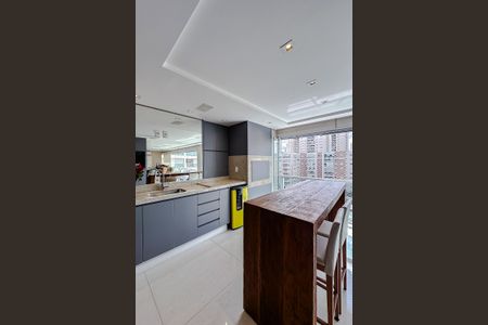 Apartamento à venda com 204m², 3 quartos e 4 vagas Apartamento à venda com 204m², 3 quartos e 4 vagasVaranda da Sala