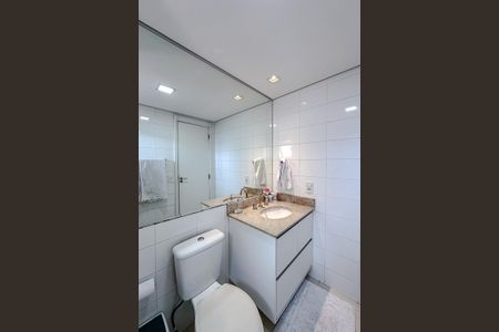 Apartamento à venda com 204m², 3 quartos e 4 vagas Apartamento à venda com 204m², 3 quartos e 4 vagasBanheiro da Suíte 3