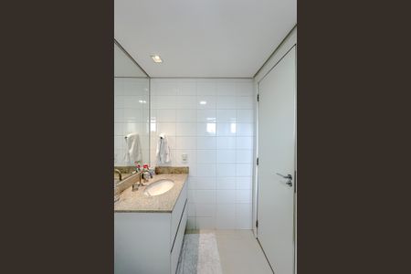 Apartamento à venda com 204m², 3 quartos e 4 vagas Apartamento à venda com 204m², 3 quartos e 4 vagasBanheiro da Suíte 3