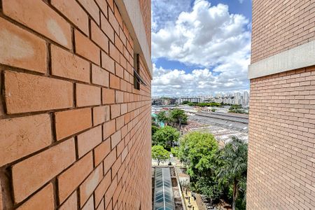 Apartamento à venda com 204m², 3 quartos e 4 vagas Apartamento à venda com 204m², 3 quartos e 4 vagasVista da Suíte 1