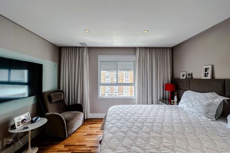 Apartamento à venda com 204m², 3 quartos e 4 vagas Apartamento à venda com 204m², 3 quartos e 4 vagasSuíte 2