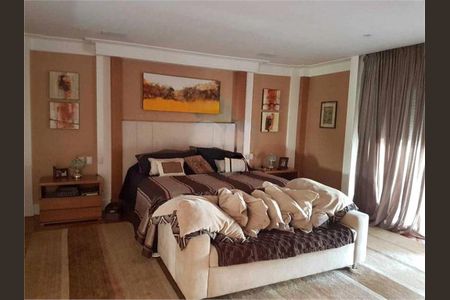 Casa à venda com 560m², 4 quartos e 7 vagas