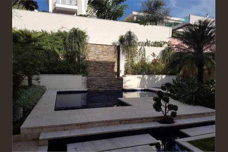 Casa à venda com 560m², 4 quartos e 7 vagas