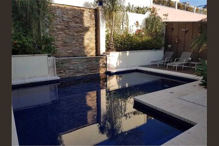 Casa à venda com 560m², 4 quartos e 7 vagas