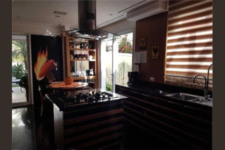 Casa à venda com 560m², 4 quartos e 7 vagas