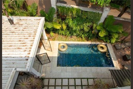 Casa à venda com 341m², 4 quartos e 4 vagas