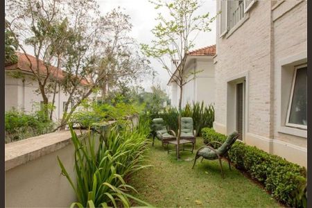 Casa à venda com 341m², 4 quartos e 4 vagas