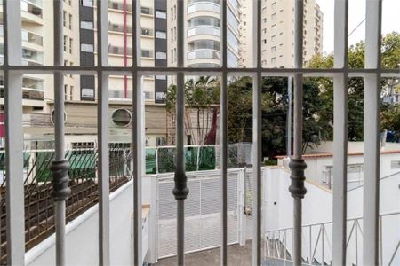 Casa à venda com 136m², 2 quartos e 2 vagas