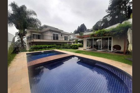 Casa à venda com 600m², 5 quartos e 6 vagas
