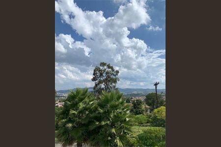 Casa à venda com 600m², 5 quartos e 6 vagas