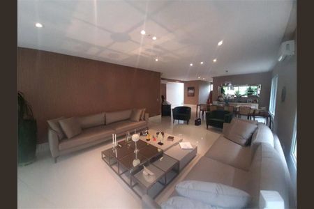 Casa à venda com 600m², 5 quartos e 6 vagas