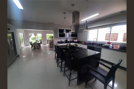Casa à venda com 600m², 5 quartos e 6 vagas