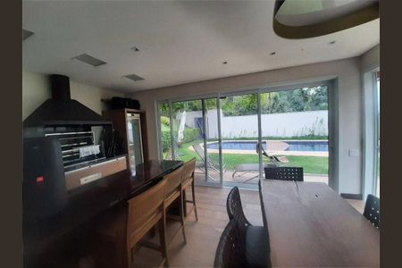 Casa à venda com 600m², 5 quartos e 6 vagas