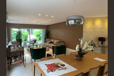 Casa à venda com 600m², 5 quartos e 6 vagas