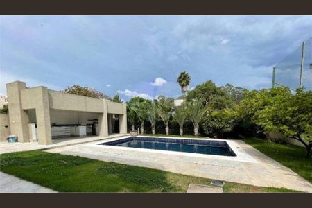 Casa à venda com 390m², 5 quartos e 4 vagas