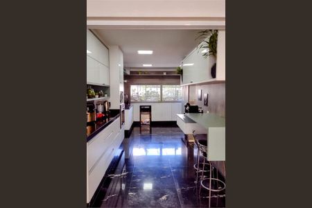 Apartamento à venda com 156m², 4 quartos e 3 vagas