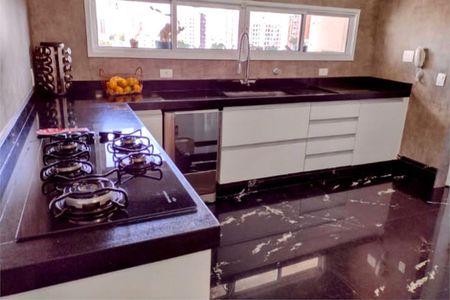 Apartamento à venda com 156m², 4 quartos e 3 vagas