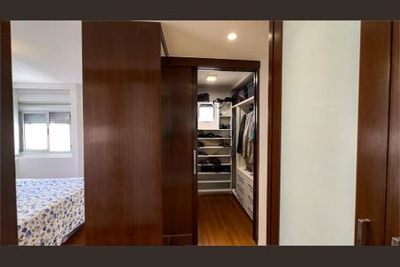 Apartamento à venda com 205m², 3 quartos e 2 vagas