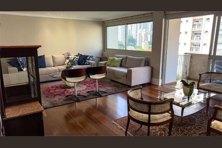 Apartamento à venda com 205m², 3 quartos e 2 vagas