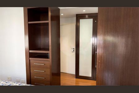 Apartamento à venda com 205m², 3 quartos e 2 vagas