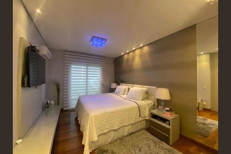 Apartamento à venda com 297m², 4 quartos e 6 vagas