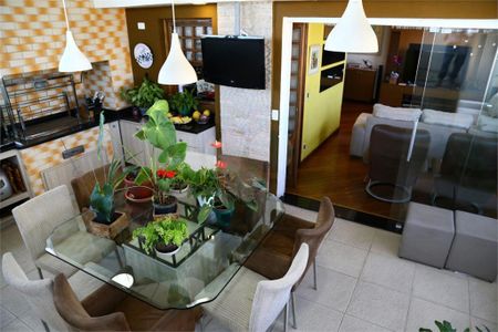 Apartamento à venda com 190m², 3 quartos e 3 vagas