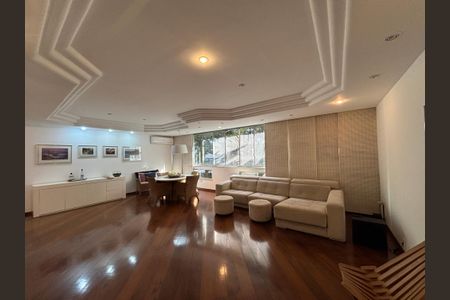 Apartamento à venda com 234m², 4 quartos e 1 vaga Apartamento à venda com 234m², 4 quartos e 1 vagaSala