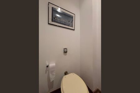 Apartamento à venda com 234m², 4 quartos e 1 vaga Apartamento à venda com 234m², 4 quartos e 1 vagaLavabo