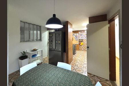 Apartamento à venda com 234m², 4 quartos e 1 vaga Apartamento à venda com 234m², 4 quartos e 1 vagaCozinha - copa
