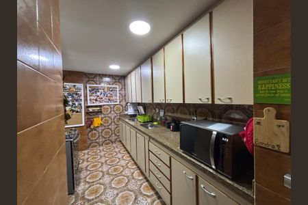 Apartamento à venda com 234m², 4 quartos e 1 vaga Apartamento à venda com 234m², 4 quartos e 1 vagaCozinha