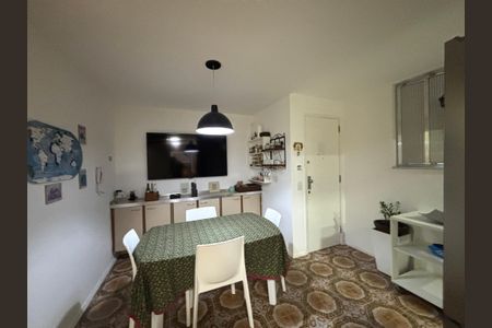 Apartamento à venda com 234m², 4 quartos e 1 vaga Apartamento à venda com 234m², 4 quartos e 1 vagaCozinha - copa