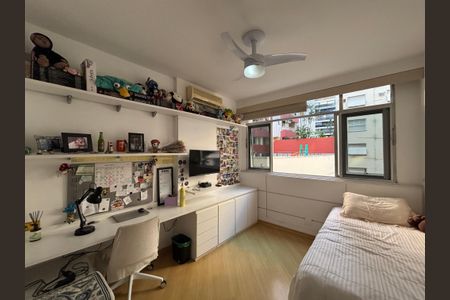 Apartamento à venda com 234m², 4 quartos e 1 vaga Apartamento à venda com 234m², 4 quartos e 1 vagaQuarto 2