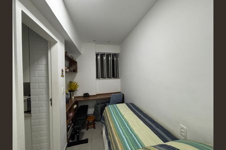 Apartamento à venda com 234m², 4 quartos e 1 vaga Apartamento à venda com 234m², 4 quartos e 1 vagaÁrea de serviço - suíte