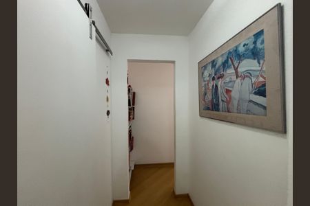 Apartamento à venda com 234m², 4 quartos e 1 vaga Apartamento à venda com 234m², 4 quartos e 1 vagaCorredores