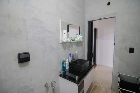 Casa para alugar com 100m², 2 quartos e sem vaga Casa para alugar com 100m², 2 quartos e sem vagaBanheiro social