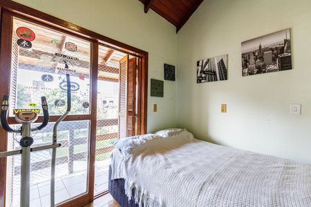 Casa à venda com 240m², 3 quartos e 4 vagas Casa à venda com 240m², 3 quartos e 4 vagasQuarto 2