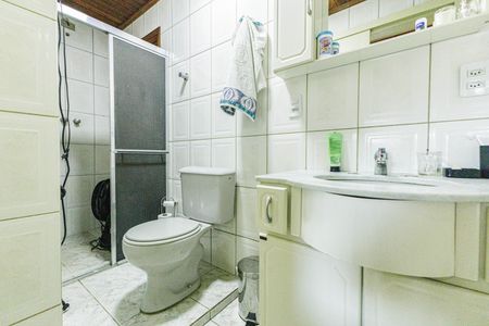 Casa à venda com 240m², 3 quartos e 4 vagas Casa à venda com 240m², 3 quartos e 4 vagasBanheiro Social