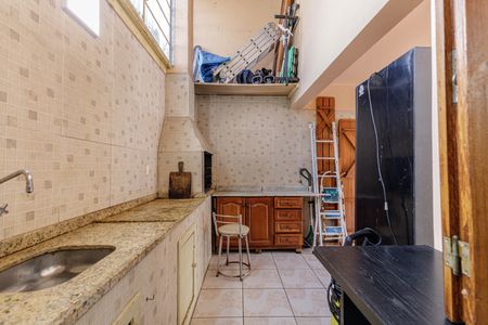 Casa à venda com 240m², 3 quartos e 4 vagas Casa à venda com 240m², 3 quartos e 4 vagasÁrea de Serviço