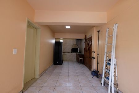 Casa à venda com 240m², 3 quartos e 4 vagas Casa à venda com 240m², 3 quartos e 4 vagasGaragem