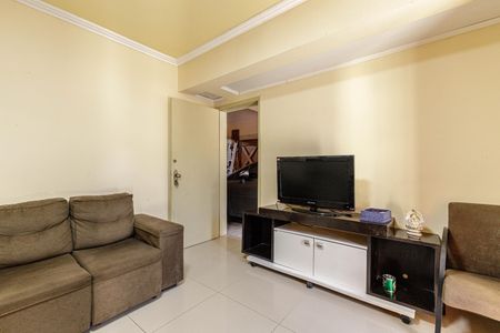 Casa à venda com 240m², 3 quartos e 4 vagas Casa à venda com 240m², 3 quartos e 4 vagasSala