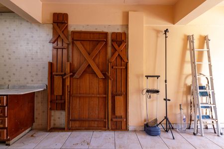 Casa à venda com 240m², 3 quartos e 4 vagas Casa à venda com 240m², 3 quartos e 4 vagasÁrea de Serviço e Garagem