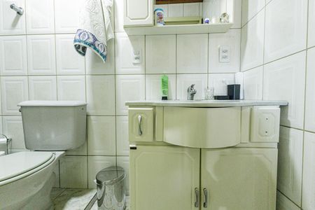 Casa à venda com 240m², 3 quartos e 4 vagas Casa à venda com 240m², 3 quartos e 4 vagasBanheiro Social