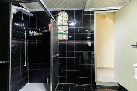 Casa à venda com 240m², 3 quartos e 4 vagas Casa à venda com 240m², 3 quartos e 4 vagasBanheiro Social 2