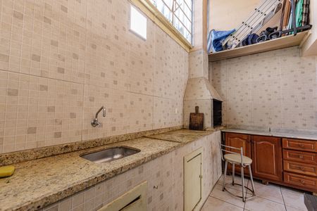 Casa à venda com 240m², 3 quartos e 4 vagas Casa à venda com 240m², 3 quartos e 4 vagasÁrea de Serviço