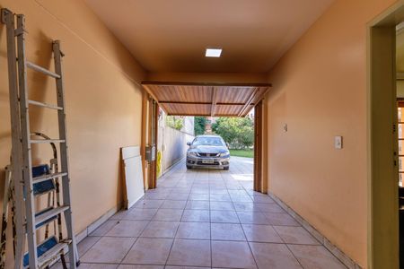 Casa à venda com 240m², 3 quartos e 4 vagas Casa à venda com 240m², 3 quartos e 4 vagasGaragem