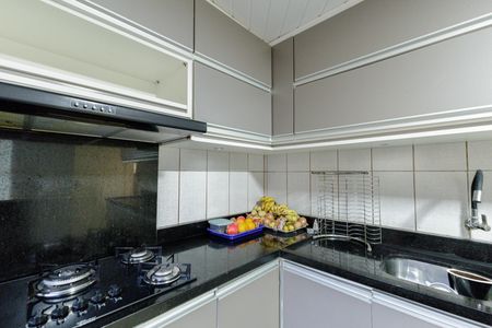 Casa à venda com 240m², 3 quartos e 4 vagas Casa à venda com 240m², 3 quartos e 4 vagasCozinha