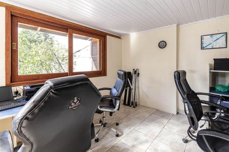 Casa à venda com 240m², 3 quartos e 4 vagas Casa à venda com 240m², 3 quartos e 4 vagassala 3