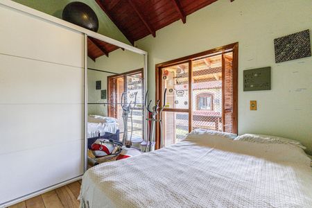 Casa à venda com 240m², 3 quartos e 4 vagas Casa à venda com 240m², 3 quartos e 4 vagasQuarto 2