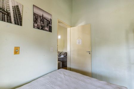 Casa à venda com 240m², 3 quartos e 4 vagas Casa à venda com 240m², 3 quartos e 4 vagasQuarto 2