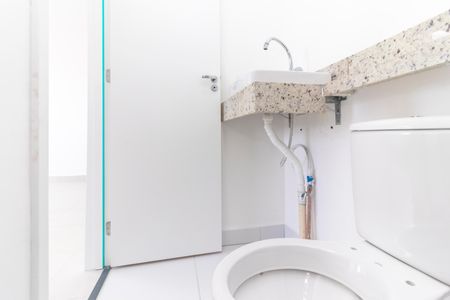 Apartamento para alugar com 32m², 2 quartos e sem vaga Apartamento para alugar com 32m², 2 quartos e sem vagaBanheiro